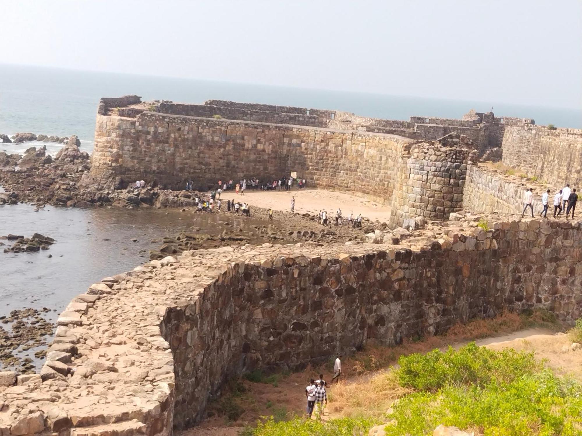 Samant 3* Malvan